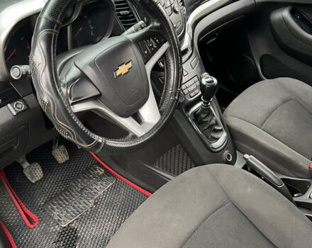 Белый Шевроле Орландо, объемом двигателя 1.8 л и пробегом 280 тыс. км за 7800 $, фото 9 на Automoto.ua