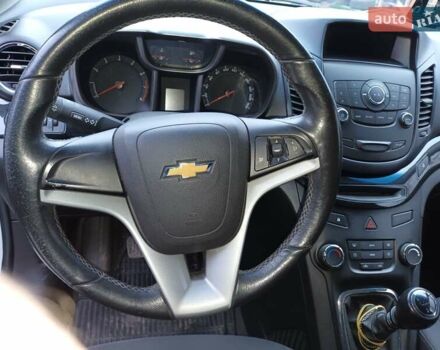 Белый Шевроле Орландо, объемом двигателя 1.8 л и пробегом 180 тыс. км за 8900 $, фото 31 на Automoto.ua