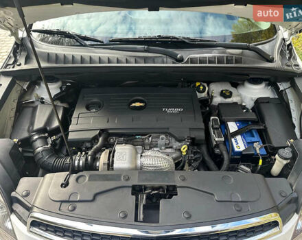 Белый Шевроле Орландо, объемом двигателя 2 л и пробегом 219 тыс. км за 9600 $, фото 28 на Automoto.ua