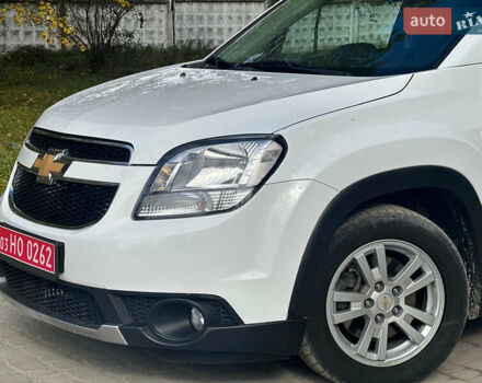 Белый Шевроле Орландо, объемом двигателя 2 л и пробегом 219 тыс. км за 9600 $, фото 6 на Automoto.ua