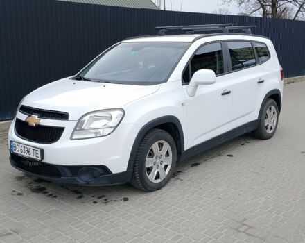 Белый Шевроле Орландо, объемом двигателя 2 л и пробегом 262 тыс. км за 7500 $, фото 1 на Automoto.ua