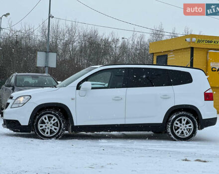 Білий Шевроле Орландо, об'ємом двигуна 0 л та пробігом 219 тис. км за 9400 $, фото 7 на Automoto.ua