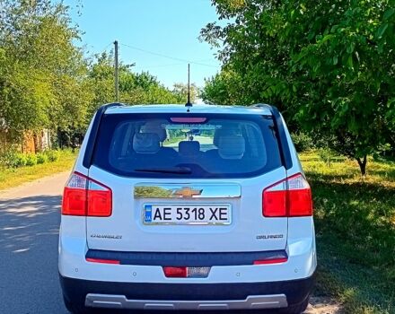 Белый Шевроле Орландо, объемом двигателя 2 л и пробегом 248 тыс. км за 9000 $, фото 5 на Automoto.ua