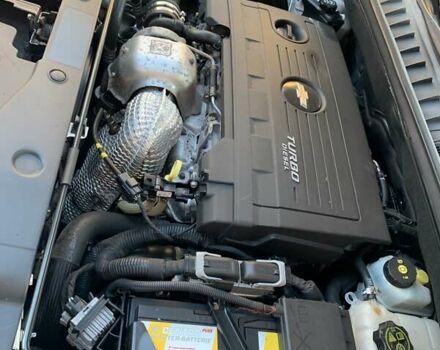 Білий Шевроле Орландо, об'ємом двигуна 2 л та пробігом 215 тис. км за 8800 $, фото 8 на Automoto.ua