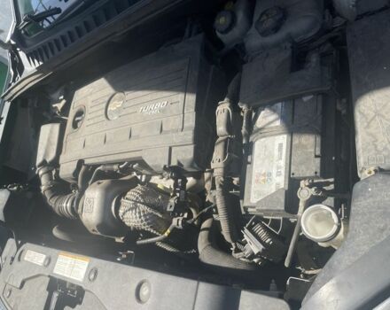 Білий Шевроле Орландо, об'ємом двигуна 2 л та пробігом 190 тис. км за 8200 $, фото 8 на Automoto.ua