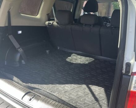 Білий Шевроле Орландо, об'ємом двигуна 2 л та пробігом 190 тис. км за 8200 $, фото 10 на Automoto.ua