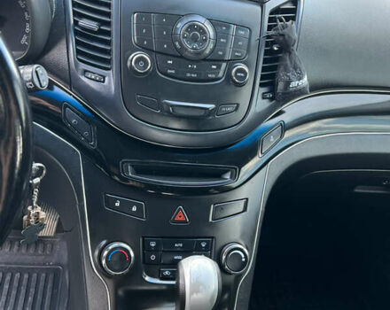 Белый Шевроле Орландо, объемом двигателя 1.8 л и пробегом 311 тыс. км за 7300 $, фото 3 на Automoto.ua