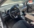 Белый Шевроле Орландо, объемом двигателя 2 л и пробегом 262 тыс. км за 8500 $, фото 5 на Automoto.ua