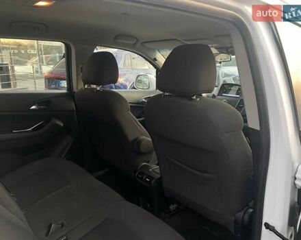 Білий Шевроле Орландо, об'ємом двигуна 1.8 л та пробігом 241 тис. км за 7900 $, фото 17 на Automoto.ua