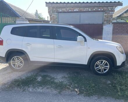Білий Шевроле Орландо, об'ємом двигуна 2 л та пробігом 190 тис. км за 8200 $, фото 2 на Automoto.ua