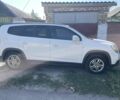 Білий Шевроле Орландо, об'ємом двигуна 2 л та пробігом 190 тис. км за 8200 $, фото 2 на Automoto.ua