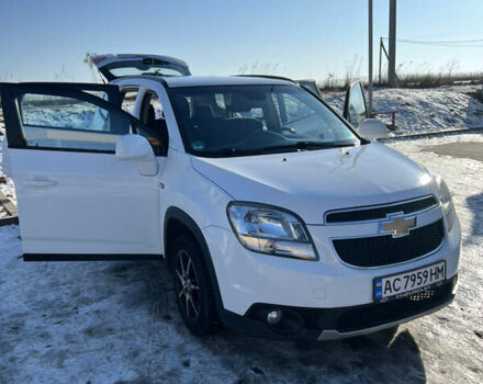 Белый Шевроле Орландо, объемом двигателя 1.8 л и пробегом 311 тыс. км за 7300 $, фото 1 на Automoto.ua