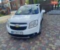 Білий Шевроле Орландо, об'ємом двигуна 2 л та пробігом 161 тис. км за 9500 $, фото 1 на Automoto.ua