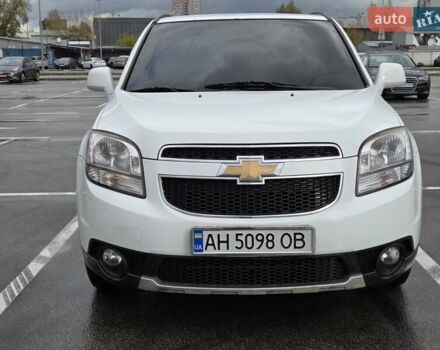 Білий Шевроле Орландо, об'ємом двигуна 2 л та пробігом 120 тис. км за 8800 $, фото 1 на Automoto.ua