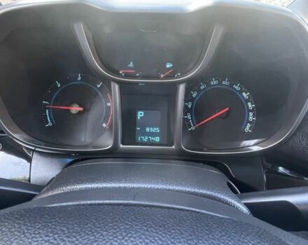 Білий Шевроле Орландо, об'ємом двигуна 2 л та пробігом 190 тис. км за 8200 $, фото 19 на Automoto.ua