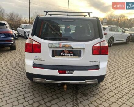 Білий Шевроле Орландо, об'ємом двигуна 1.8 л та пробігом 241 тис. км за 7900 $, фото 4 на Automoto.ua