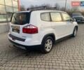 Білий Шевроле Орландо, об'ємом двигуна 1.8 л та пробігом 241 тис. км за 7900 $, фото 5 на Automoto.ua