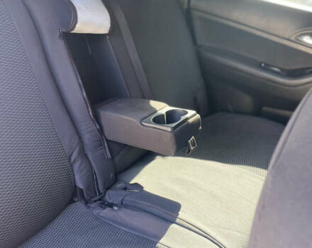 Белый Шевроле Орландо, объемом двигателя 2 л и пробегом 180 тыс. км за 8200 $, фото 27 на Automoto.ua