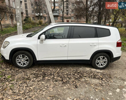 Белый Шевроле Орландо, объемом двигателя 1.4 л и пробегом 287 тыс. км за 9500 $, фото 2 на Automoto.ua