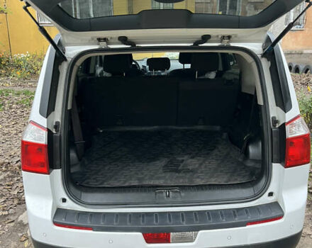 Белый Шевроле Орландо, объемом двигателя 1.4 л и пробегом 287 тыс. км за 9500 $, фото 4 на Automoto.ua