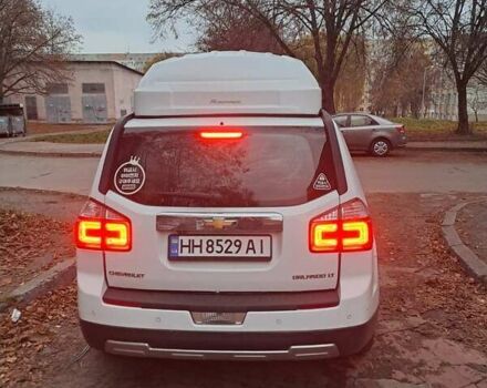 Белый Шевроле Орландо, объемом двигателя 2 л и пробегом 105 тыс. км за 10800 $, фото 7 на Automoto.ua