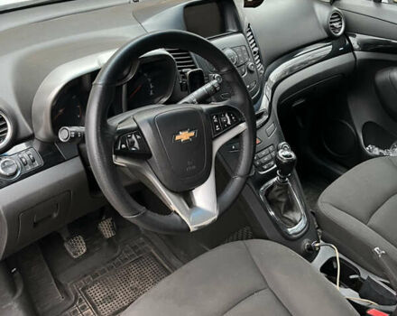 Белый Шевроле Орландо, объемом двигателя 1.4 л и пробегом 287 тыс. км за 9500 $, фото 6 на Automoto.ua