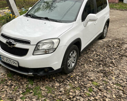 Белый Шевроле Орландо, объемом двигателя 1.4 л и пробегом 287 тыс. км за 9500 $, фото 3 на Automoto.ua