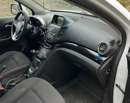 Белый Шевроле Орландо, объемом двигателя 1.4 л и пробегом 287 тыс. км за 9500 $, фото 5 на Automoto.ua