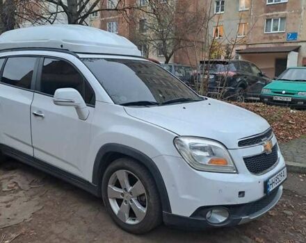 Белый Шевроле Орландо, объемом двигателя 2 л и пробегом 105 тыс. км за 10800 $, фото 1 на Automoto.ua
