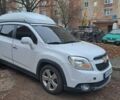 Белый Шевроле Орландо, объемом двигателя 2 л и пробегом 105 тыс. км за 10800 $, фото 1 на Automoto.ua