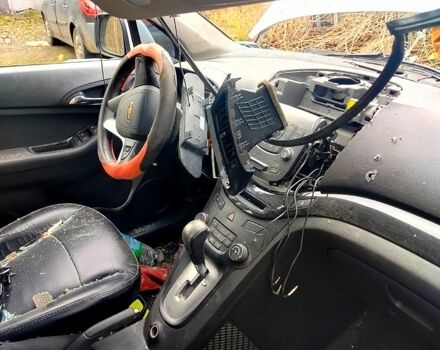 Білий Шевроле Орландо, об'ємом двигуна 2 л та пробігом 178 тис. км за 3200 $, фото 3 на Automoto.ua