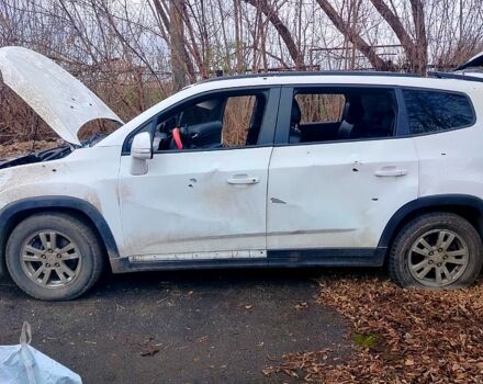 Білий Шевроле Орландо, об'ємом двигуна 2 л та пробігом 178 тис. км за 3200 $, фото 1 на Automoto.ua