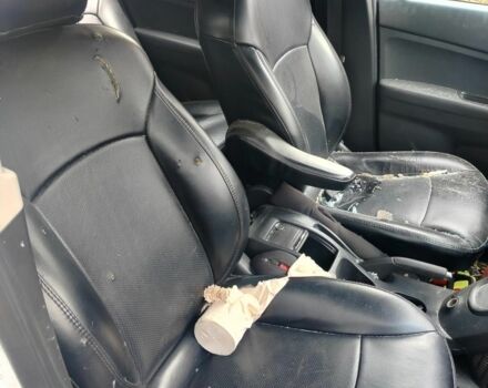 Белый Шевроле Орландо, объемом двигателя 2 л и пробегом 178 тыс. км за 3200 $, фото 5 на Automoto.ua