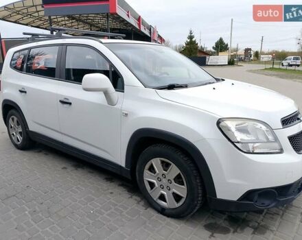 Белый Шевроле Орландо, объемом двигателя 1.8 л и пробегом 262 тыс. км за 7260 $, фото 1 на Automoto.ua