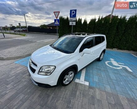 Белый Шевроле Орландо, объемом двигателя 2 л и пробегом 177 тыс. км за 9700 $, фото 1 на Automoto.ua