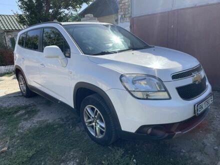 Білий Шевроле Орландо, об'ємом двигуна 2 л та пробігом 190 тис. км за 8200 $, фото 1 на Automoto.ua