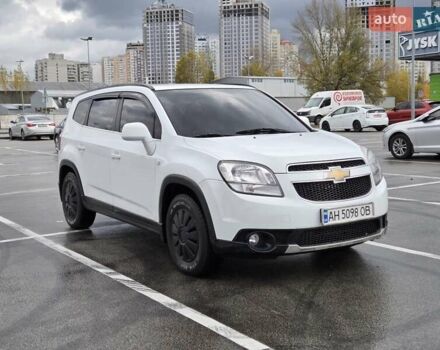 Белый Шевроле Орландо, объемом двигателя 2 л и пробегом 120 тыс. км за 7900 $, фото 1 на Automoto.ua