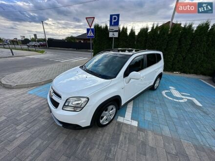 Білий Шевроле Орландо, об'ємом двигуна 2 л та пробігом 177 тис. км за 9800 $, фото 1 на Automoto.ua