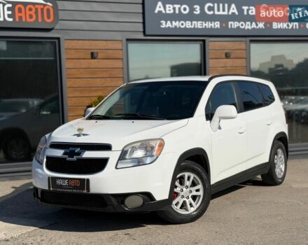 Белый Шевроле Орландо, объемом двигателя 2.38 л и пробегом 111 тыс. км за 8500 $, фото 1 на Automoto.ua