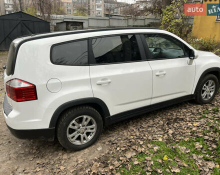 Белый Шевроле Орландо, объемом двигателя 1.4 л и пробегом 287 тыс. км за 9500 $, фото 1 на Automoto.ua