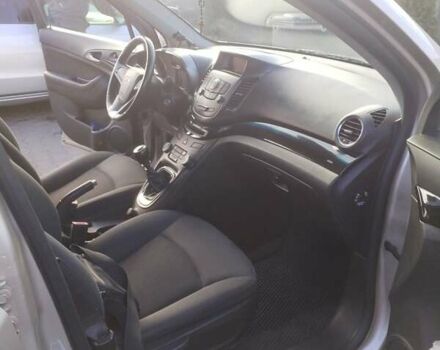 Бежевый Шевроле Орландо, объемом двигателя 1.8 л и пробегом 234 тыс. км за 8500 $, фото 7 на Automoto.ua