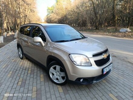 Шевроле Орландо 2010 у Бершаде на Automoto.ua Бежевий Шевроле Орландо, об'ємом двигуна 2 л та пробігом 155 тис. км за 9850 $, фото 1 на Automoto.ua