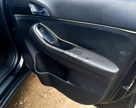 Черный Шевроле Орландо, объемом двигателя 1.8 л и пробегом 269 тыс. км за 8555 $, фото 9 на Automoto.ua