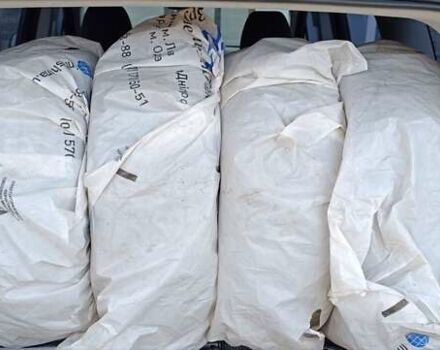 Черный Шевроле Орландо, объемом двигателя 2 л и пробегом 215 тыс. км за 8400 $, фото 2 на Automoto.ua