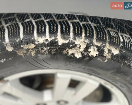 Черный Шевроле Орландо, объемом двигателя 1.8 л и пробегом 149 тыс. км за 7800 $, фото 8 на Automoto.ua