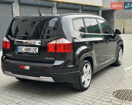 Черный Шевроле Орландо, объемом двигателя 2 л и пробегом 207 тыс. км за 8700 $, фото 9 на Automoto.ua