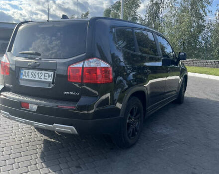 Чорний Шевроле Орландо, об'ємом двигуна 2 л та пробігом 324 тис. км за 8900 $, фото 5 на Automoto.ua