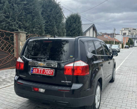 Черный Шевроле Орландо, объемом двигателя 2 л и пробегом 215 тыс. км за 8700 $, фото 6 на Automoto.ua