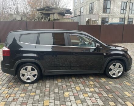 Черный Шевроле Орландо, объемом двигателя 2 л и пробегом 292 тыс. км за 8200 $, фото 3 на Automoto.ua