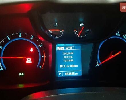 Черный Шевроле Орландо, объемом двигателя 1.8 л и пробегом 65 тыс. км за 10000 $, фото 4 на Automoto.ua